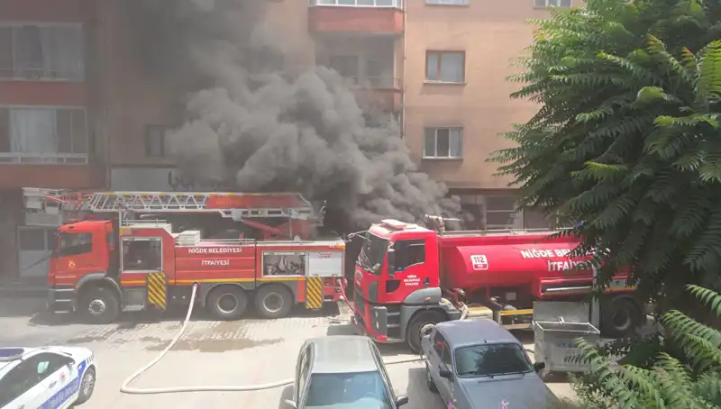 Niğde'de Beyaz Eşya Deposunda Korkutan Yangın: Sebepleri ve Sonucu Neler?