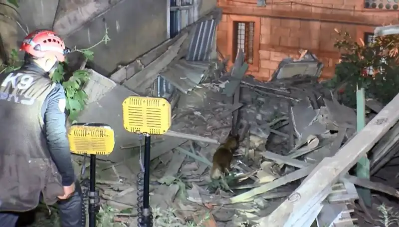 İstanbul'daki Depremin Ardından Yıkılan Bina ile İlgili Son Gelişmeler