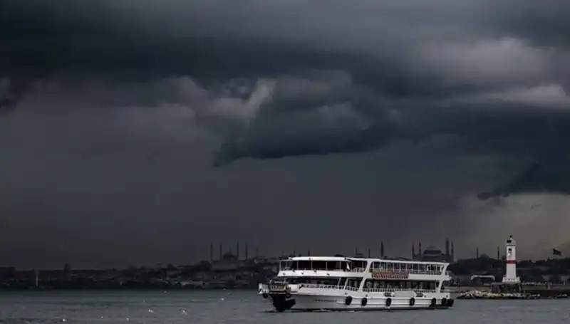 İstanbul'da Sağanak Yağış Alarmı! Hava Durumunu Kaçırmayın