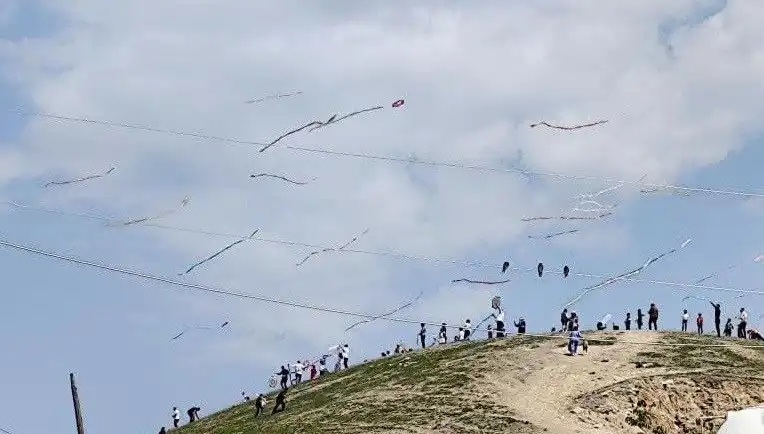 Uçurtma Şöleni: Renklerin Dansı Gökyüzünde Yaşandı