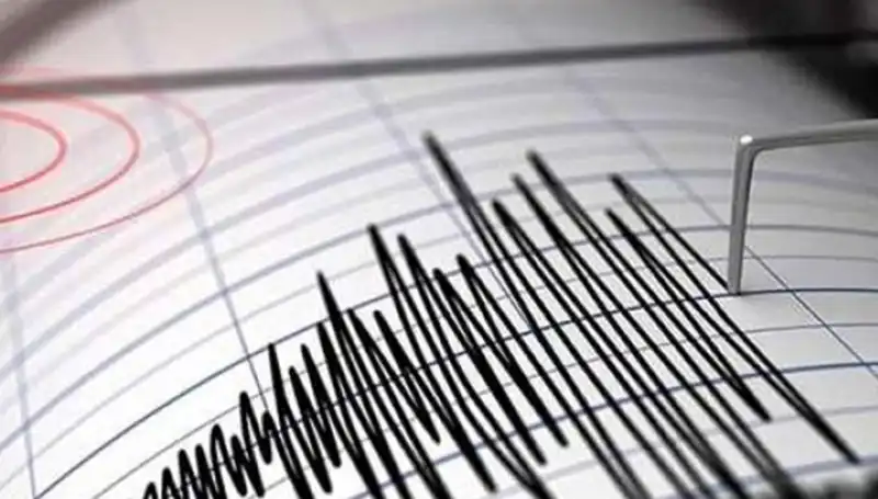 Sındırgı'da Cuma Günü 4,3 Büyüklüğünde Deprem: Vatandaşlar Panikledi