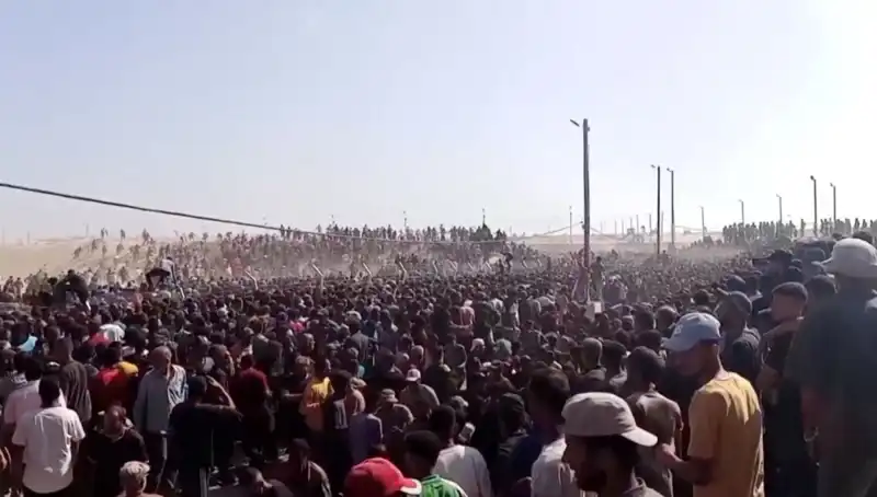 İsrail'in Filistin'e Yönelik Saldırısı: 30 Masum İnsan Hayatını Kaybetti