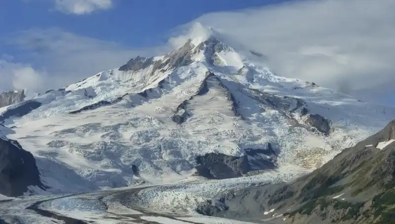 NASA, 150 Yıldır Uyuyan Volcano'yu Takip Altına Aldı