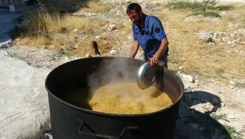 Her Yıl Ağustos’ta Başlayan Eylül Coşkusu: Kazanlar Kaynamaya Başladı!