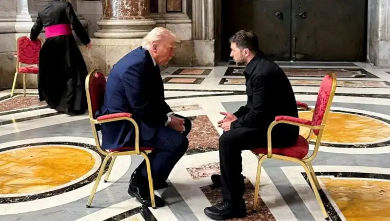 Zelenski'nin Trump Açıklaması: Vatikan'daki Görüşme En İyi Anıydı