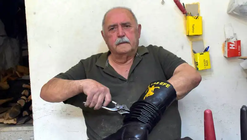 Tireli Hasan Usta: 64 Yıldır El Sanatlarıyla Yaşayan Efsane Usta