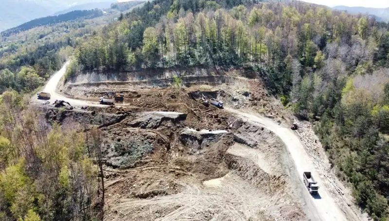 Kastamonu-Çatalzeytin Yolunda Heyelan: Seyahat Planlarınızı Gözden Geçirin!