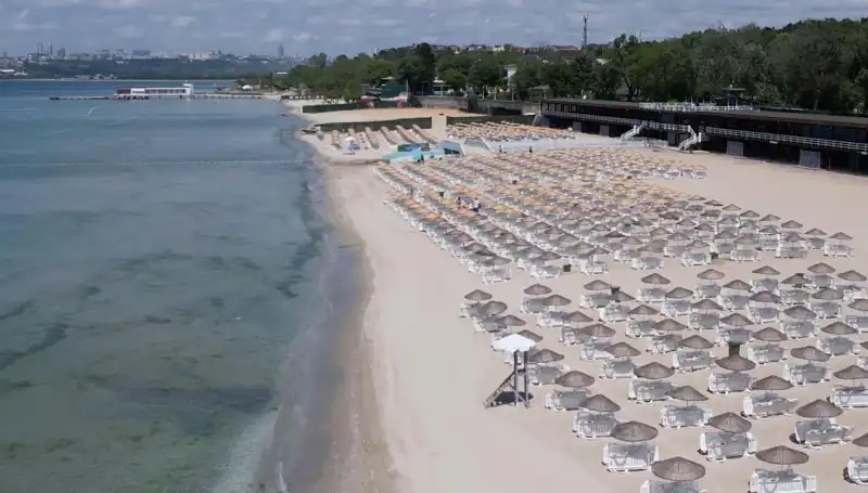 İstanbul’un Plajlarına 2025 Giriş Ücretleri Açıklandı: Sarıyer, Florya ve Adalar’da Neler Var?