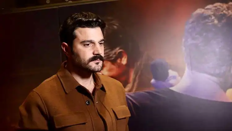 Murat Göğebakan: Kalbim Yaralı Dizisi ve Oyuncuları Hakkında Bilmeniz Gerekenler