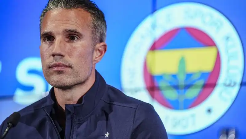 Robin van Persie, Fenerbahçe'nin Tur Şansını Açıkladı: Yüzde Tahmini Beklentileri Şekillendiriyor