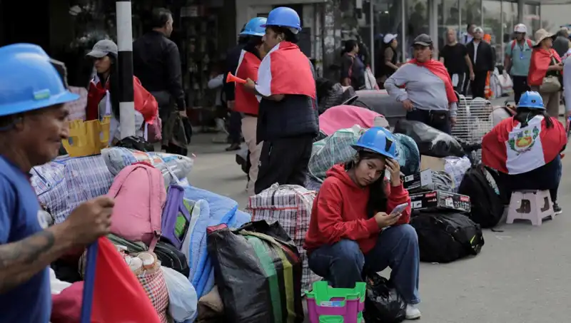 Peru'da Madencilerin Sokak Eylemi: Fırtına Öncesi Siyasi Kriz mi?