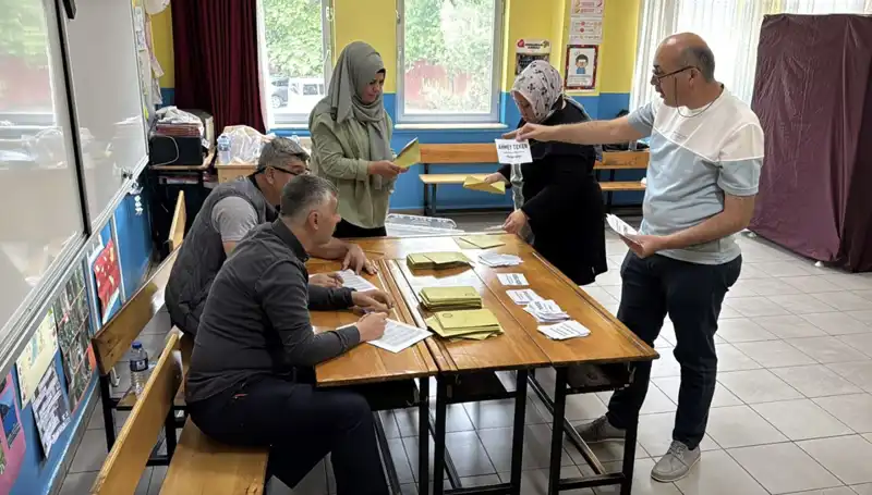 Türkiye Genelinde 405 Mahalle ve Köyde Muhtarlık Seçimleri Gerçekleşti