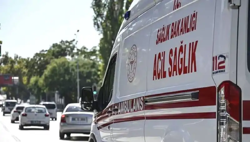Pul Biber Yakan Adam, Apartmanı Tahliye Ettirdi!