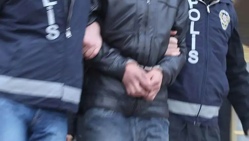 Konya'da Dev Dolandırıcılık Çetesi Çökertildi: 13 Gözaltı ve Tutuklama!