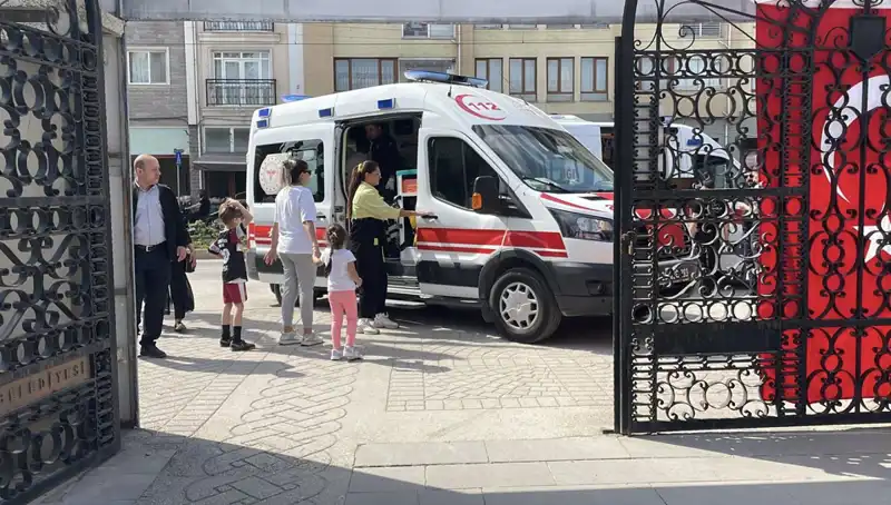 Eskişehir'de Sahipsiz Köpek İki Çocuğa Saldırdı: Anbean Yaşananlar