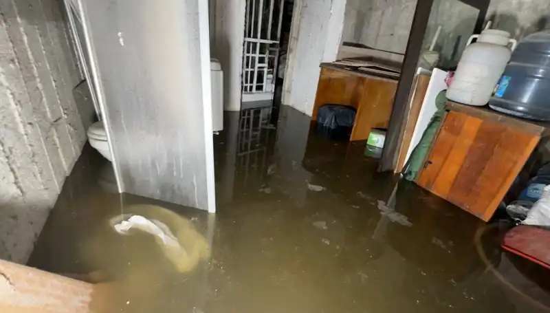 Avcılar’da Şiddetli Yağışların Ardından Su Baskını Fırtınası
