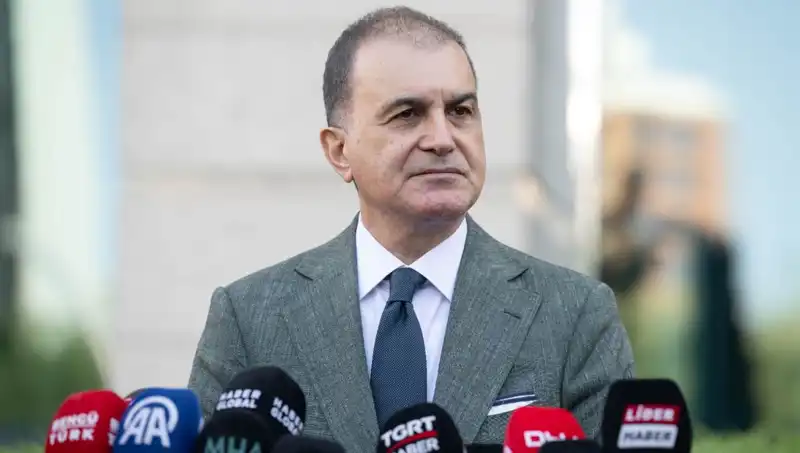 Ömer Çelik'ten Özel'e Sert Tepki: Meşru Demokratik Alan Tehdidi