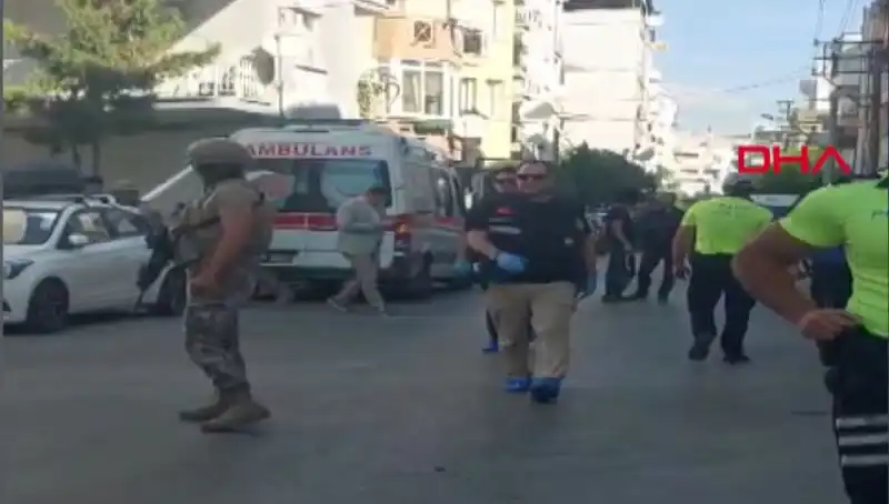 İzmir'de Karakola Silahlı Saldırı: İki Şehit, Bir Yaralı
